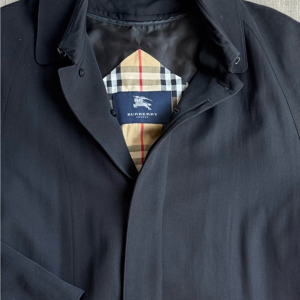 Burberry Black Coat with Lining Men's 40 R